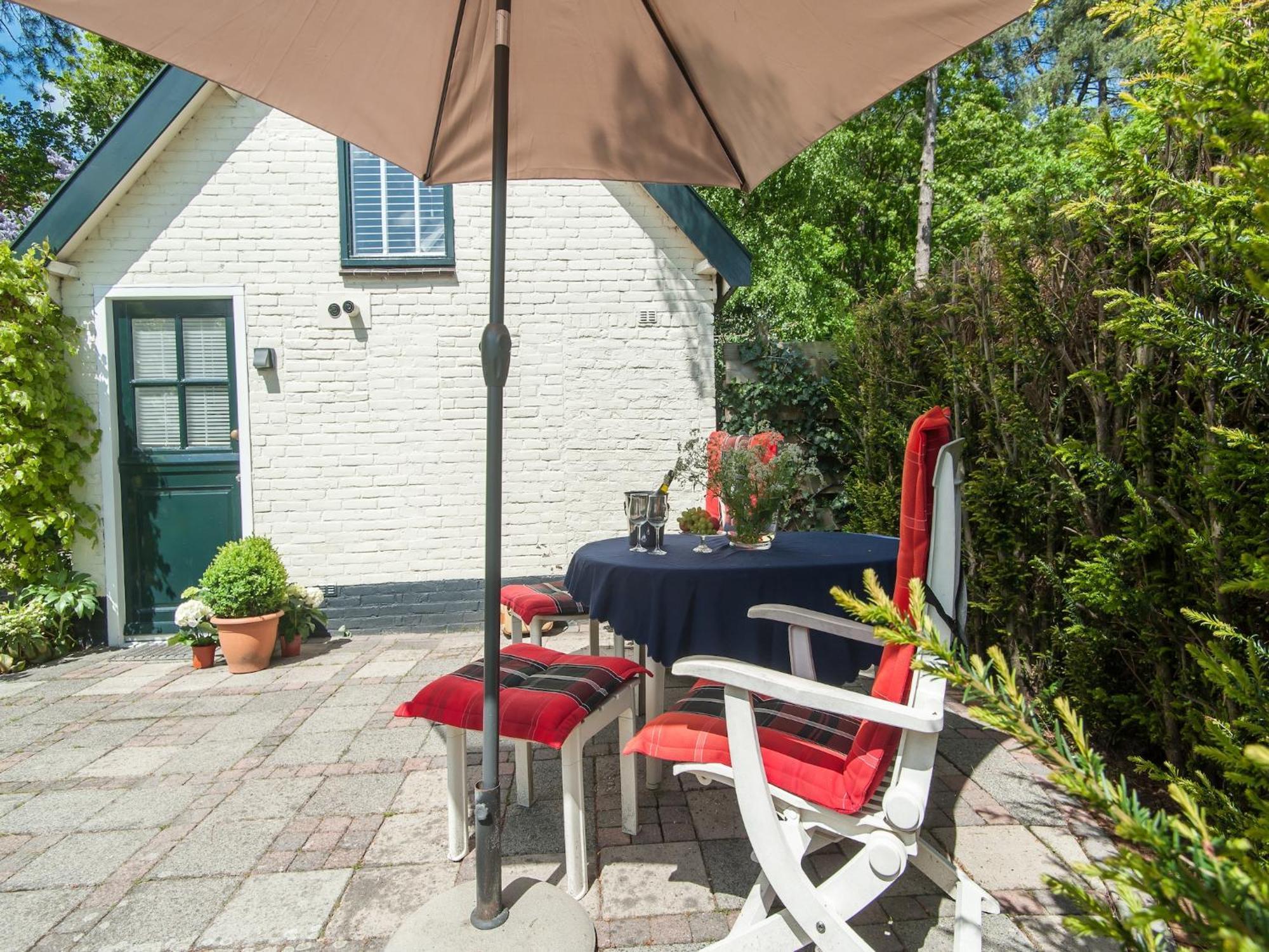 Pleasing Holiday Home In Schoorl With Patio Bagian luar foto
