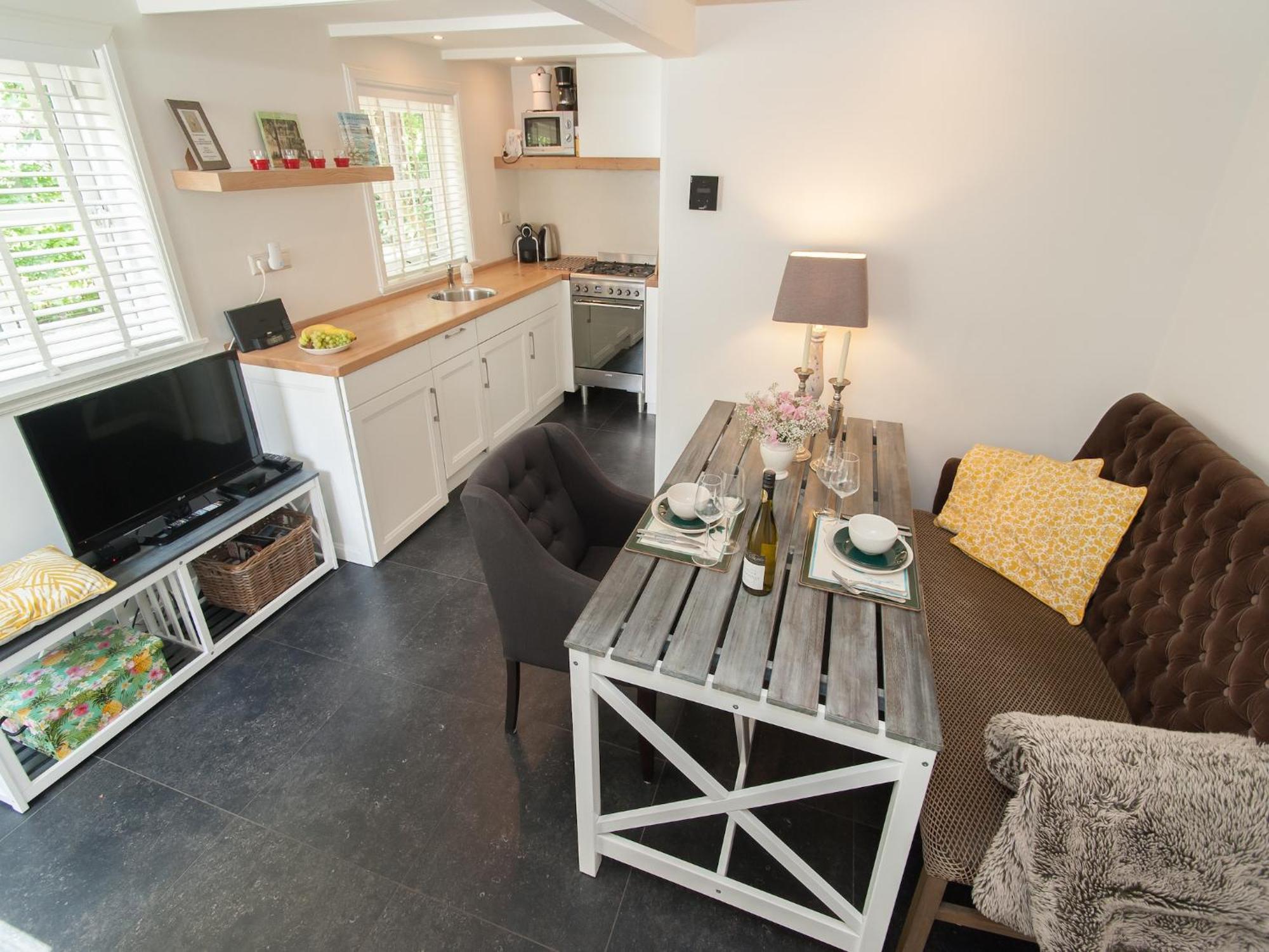 Pleasing Holiday Home In Schoorl With Patio Bagian luar foto